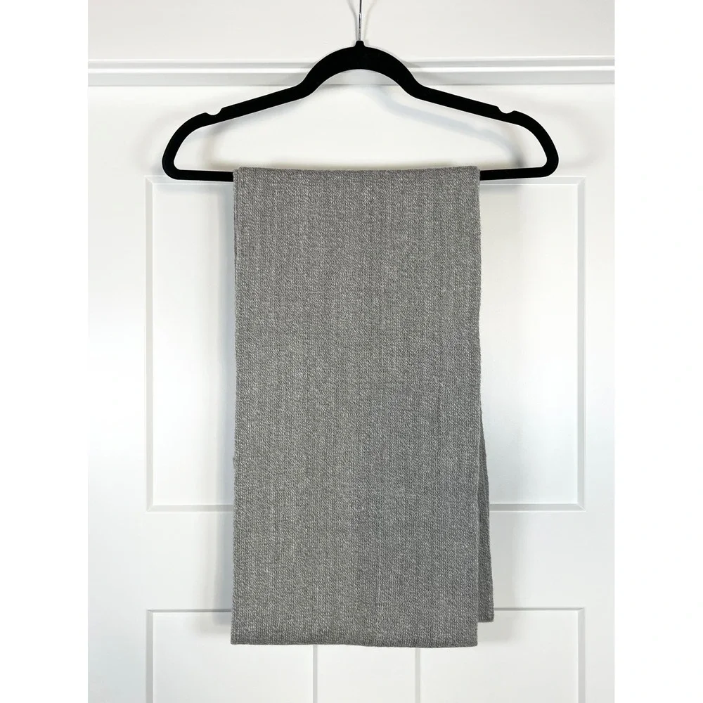 Calvin Klein Gray Infinity Scarf Quiet Luxury Preppy Minimalist Knit‎ Loop Scarf